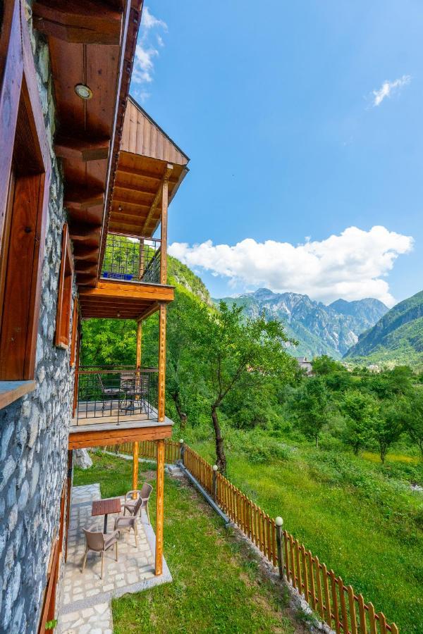 Gegest Hotel Theth Exterior photo