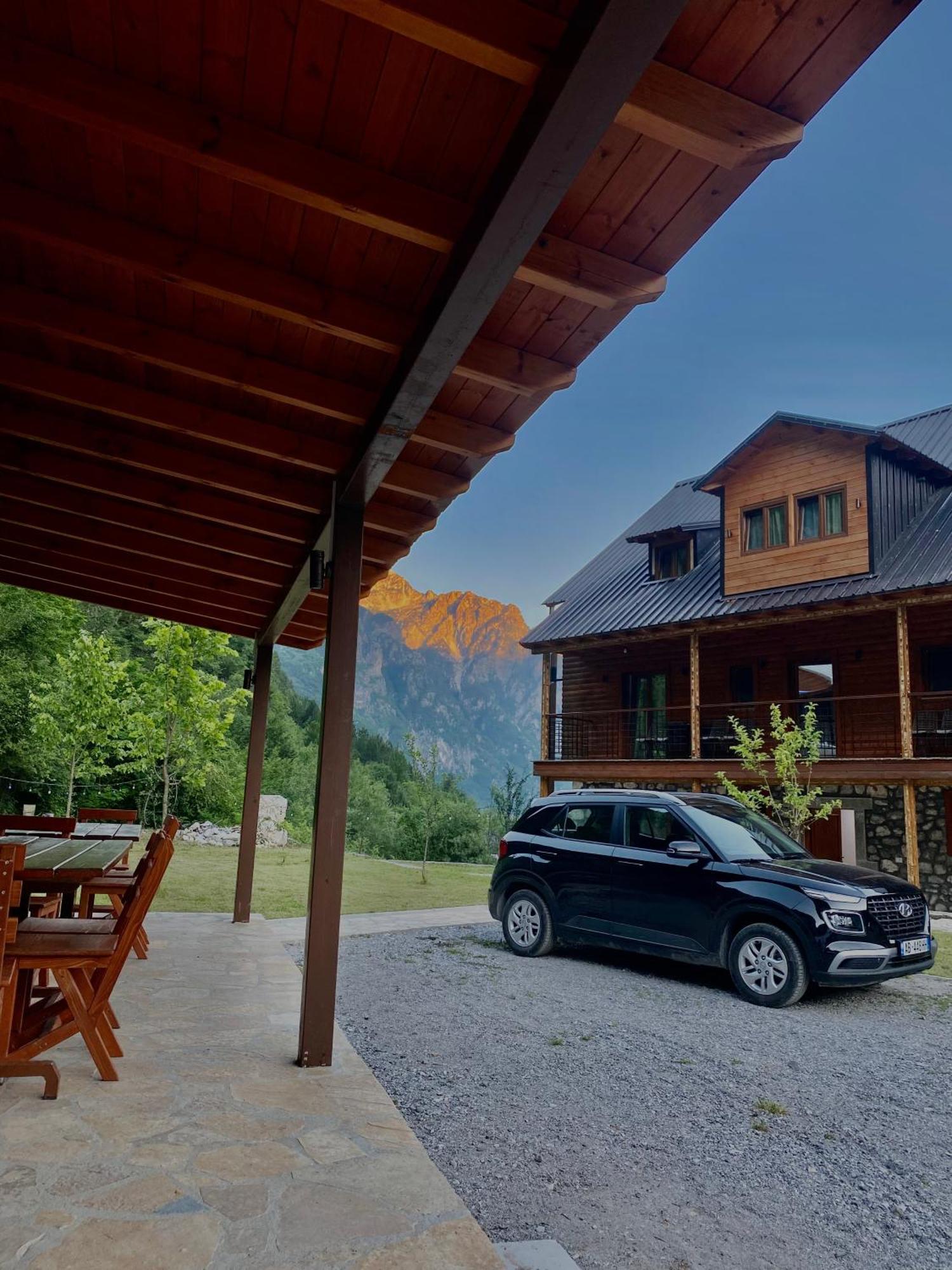 Gegest Hotel Theth Exterior photo