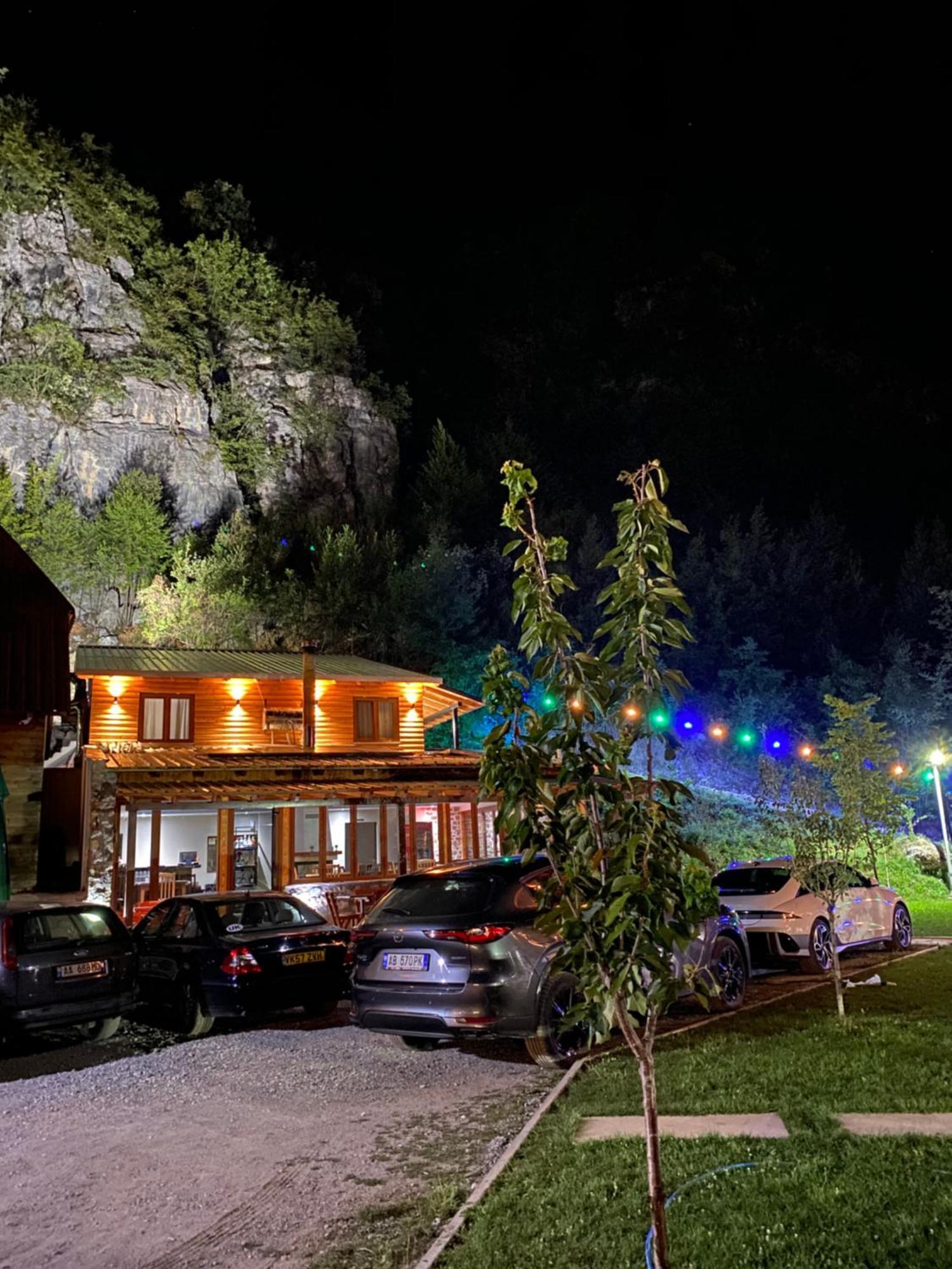 Gegest Hotel Theth Exterior photo